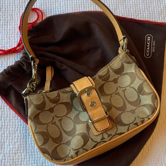 Coach Brown and Tan Signature Shoulder Bag - Picture 15 of 16